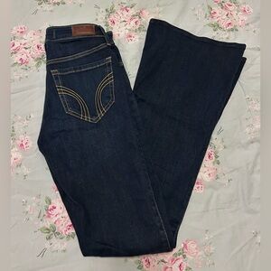 Hollister Highrise Flare Jeans Dark Wash size 4L